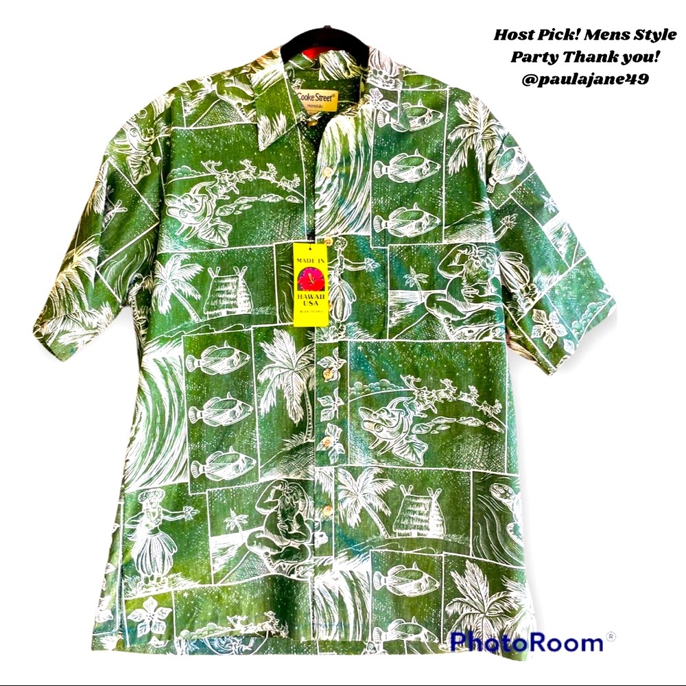 Christmas Green Aloha Shirt Made in Hawaii Santa on the Beach